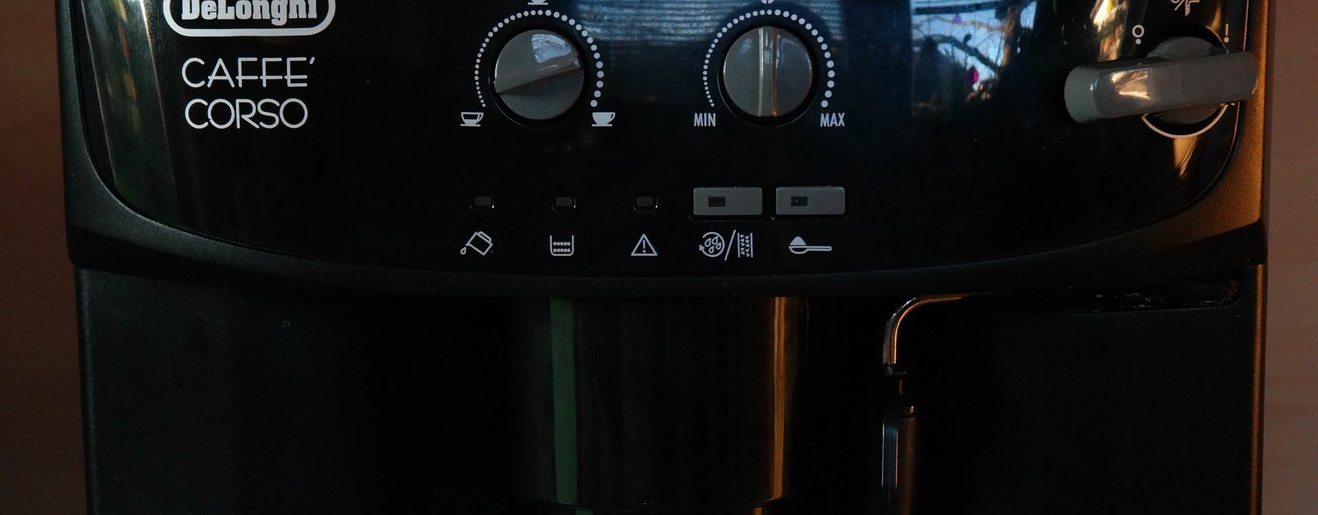 Haz tus propias cápsulas de Nespresso con el café en grano que quieras y  este molinillo eléctrico